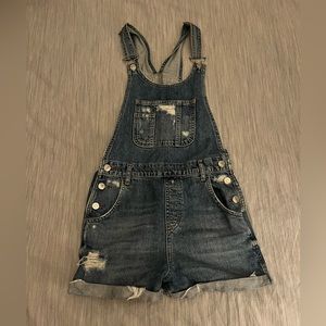 Jean overalls, size 2, good condition, warn twice